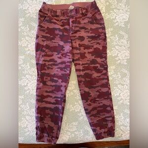 Duluth Trading Co Camouflage Rootstock Jogger